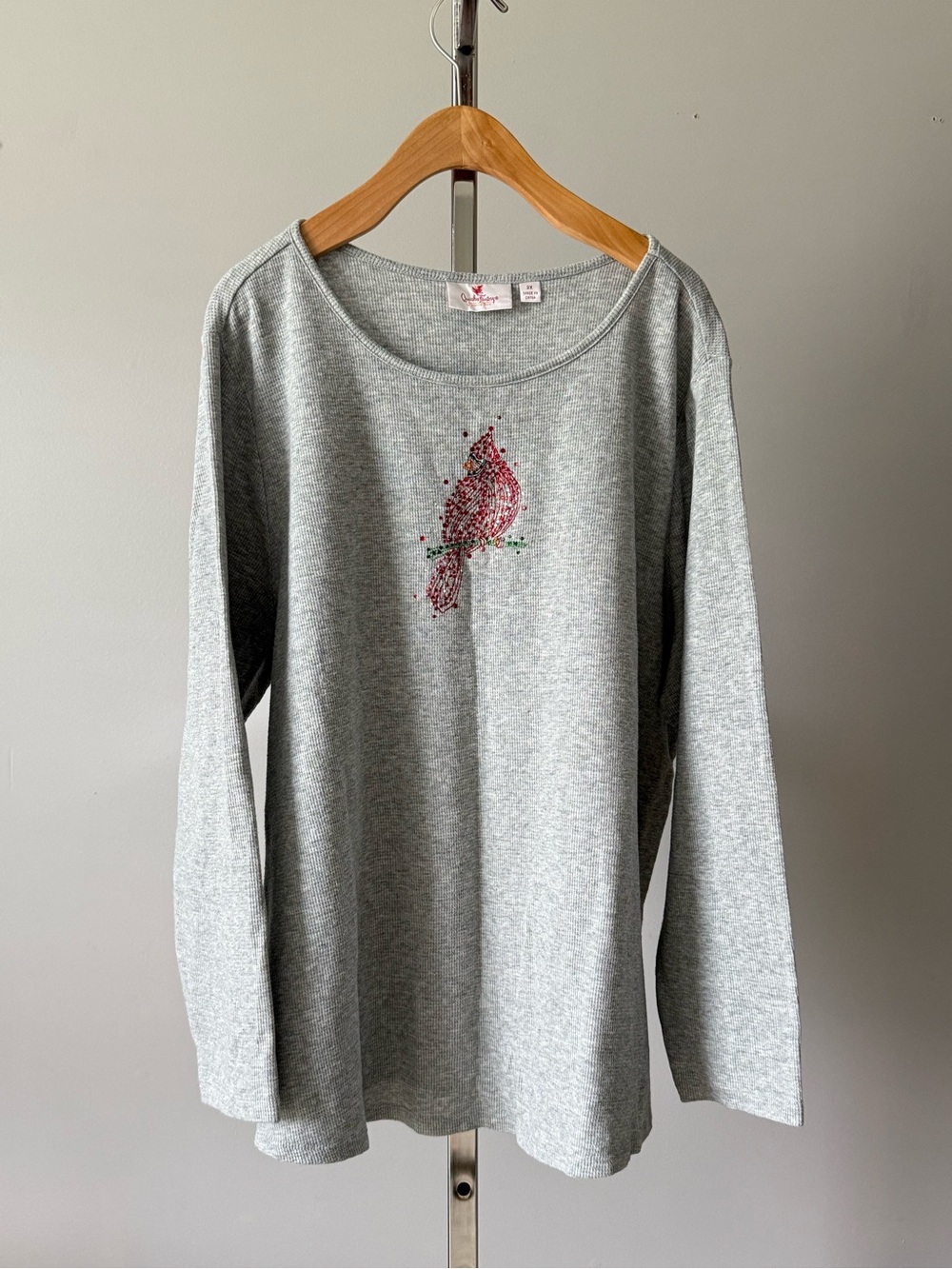 Quacker Factory Waffle Knit Cardinal Embellished Top Gray 2X